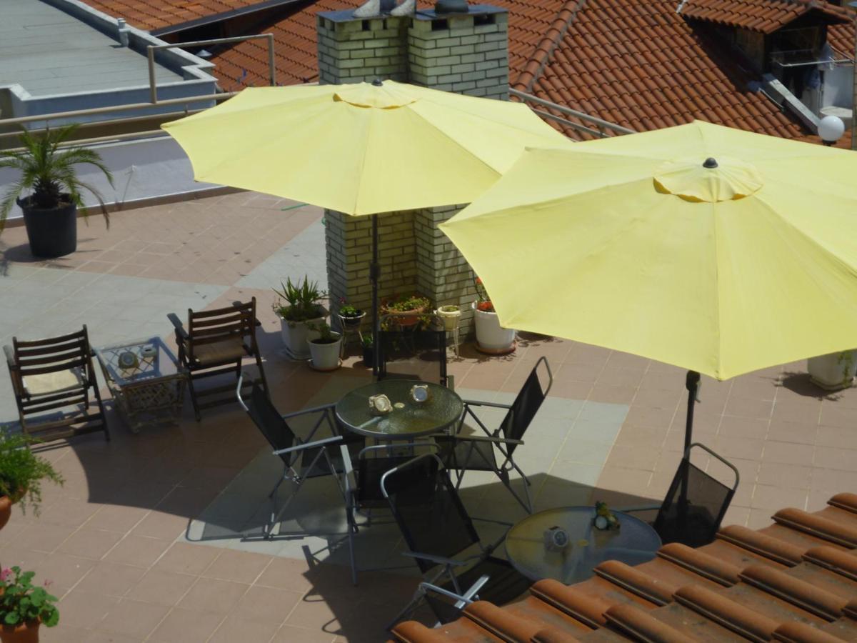 Petrakis Studios & Apartments Hanioti Esterno foto